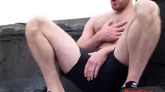 Str8 guy jerking out on the roof
