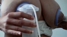 lactamanija - milf milking in the webcam