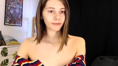 amateur dyanne18 fingering herself on live webcam